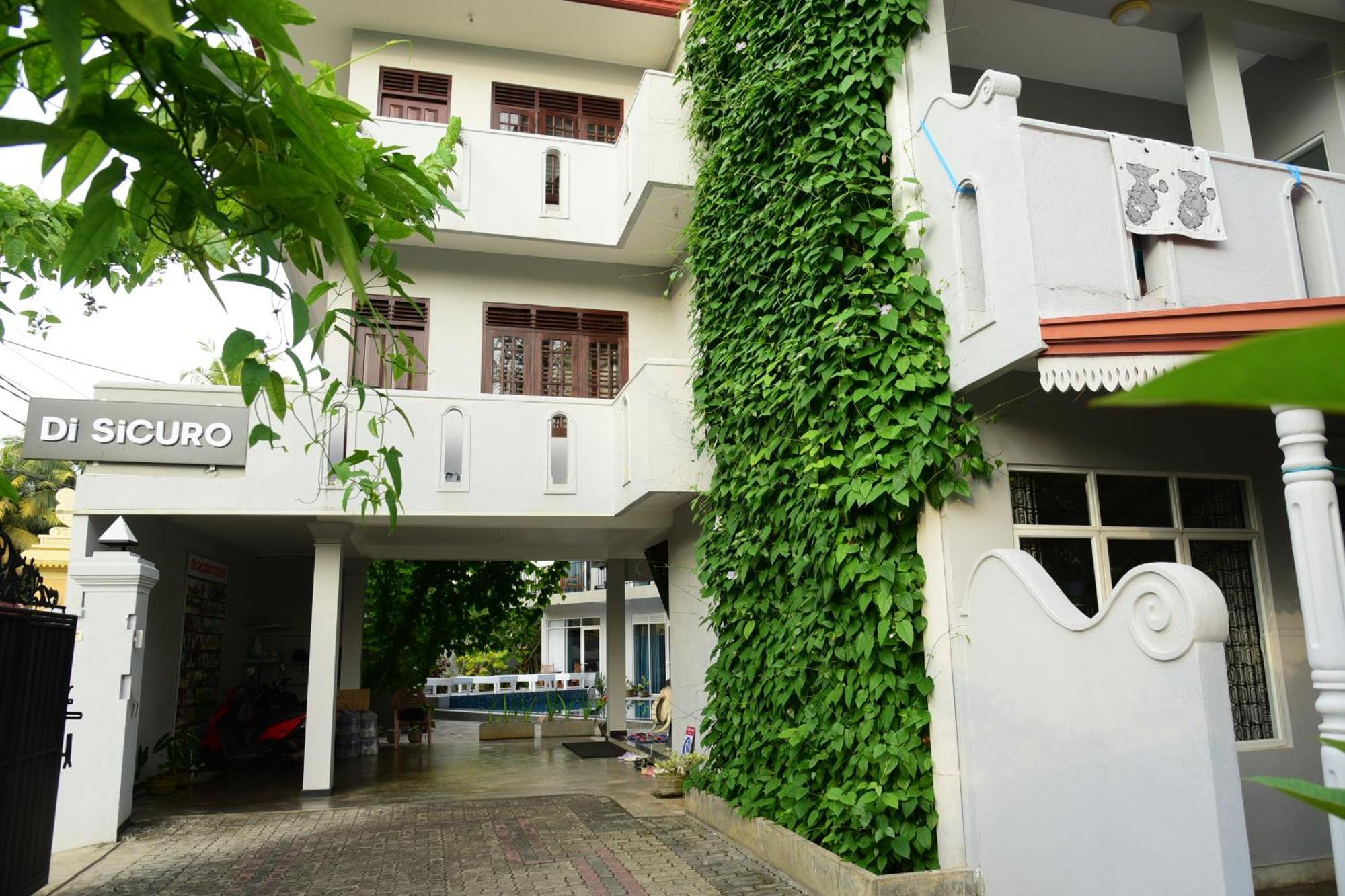 Di Sicuro Tourist Inn Hikkaduwa Exterior photo