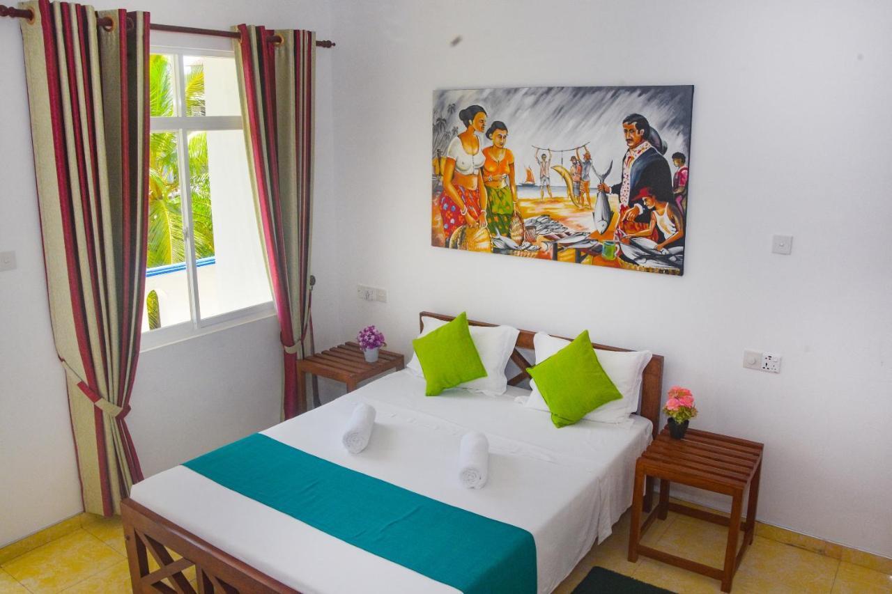 Di Sicuro Tourist Inn Hikkaduwa Exterior photo