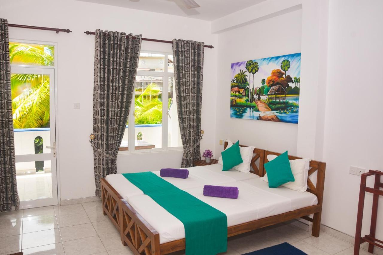 Di Sicuro Tourist Inn Hikkaduwa Exterior photo